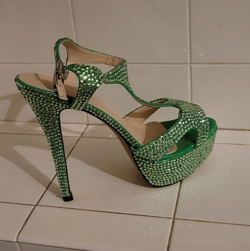 Shoelin - Picture 2 of 6